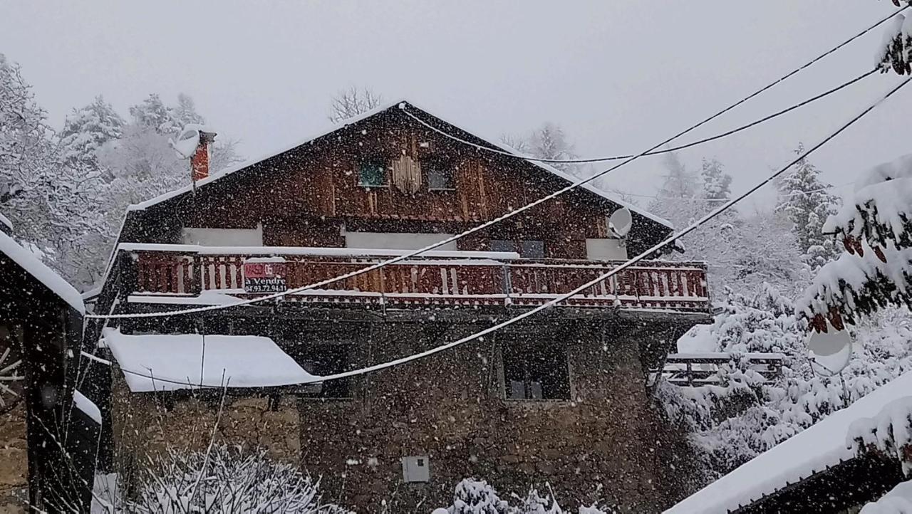 Sur Un Petit Nuage Roubion Exterior foto